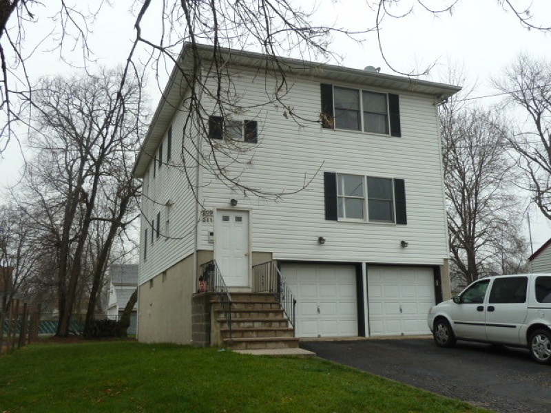 209-11 Netherwood Ave, Plainfield, NJ 07062 - photo 1