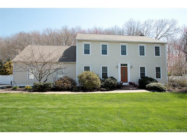 35 Beechwood Rd, Branford, CT 06405 - photo 1