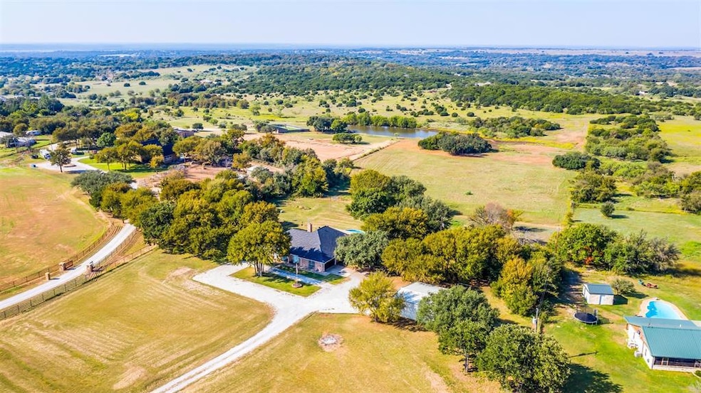 5610 Meadow Ridge Dr, Weatherford, TX 76087 - photo 1