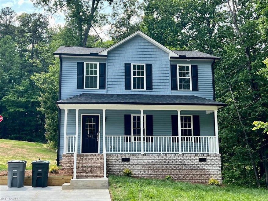 792 Berg St, Asheboro, NC 27203 - photo 1