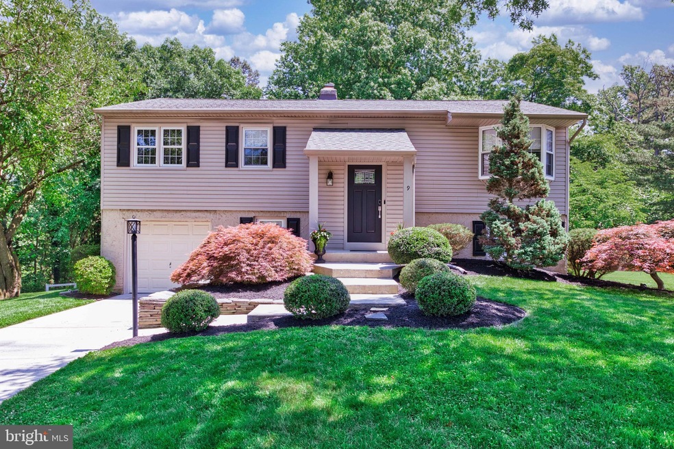 9 Pin Oak Ct, Blackwood, NJ 08012 - photo 1