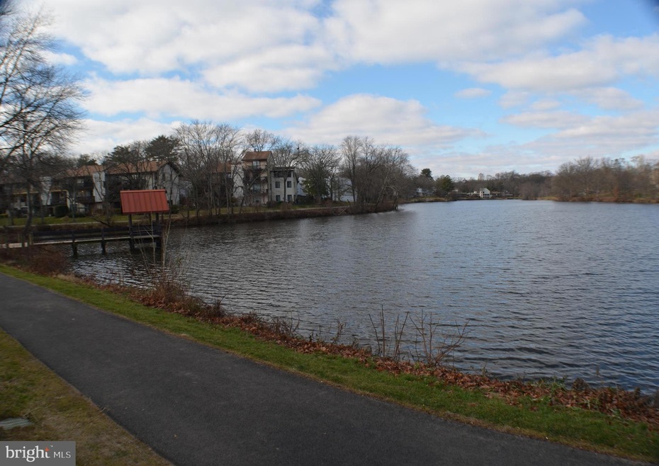 10081 Windstream Dr unit 1, Columbia, MD 21044 - photo 1