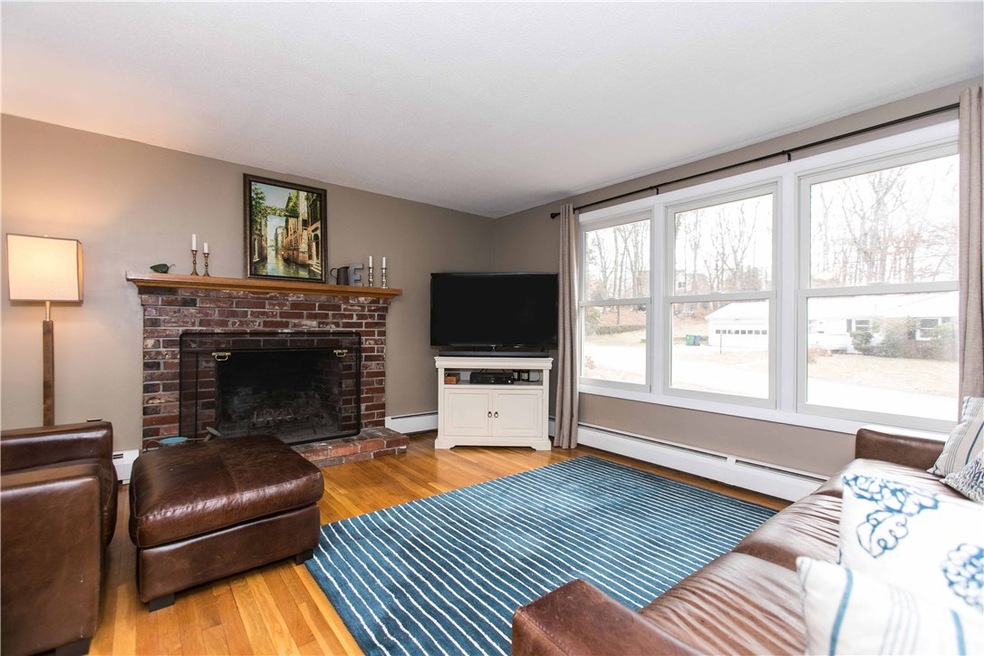 65 Oak Hill Rd, Wakefield, RI 02879 - photo 1