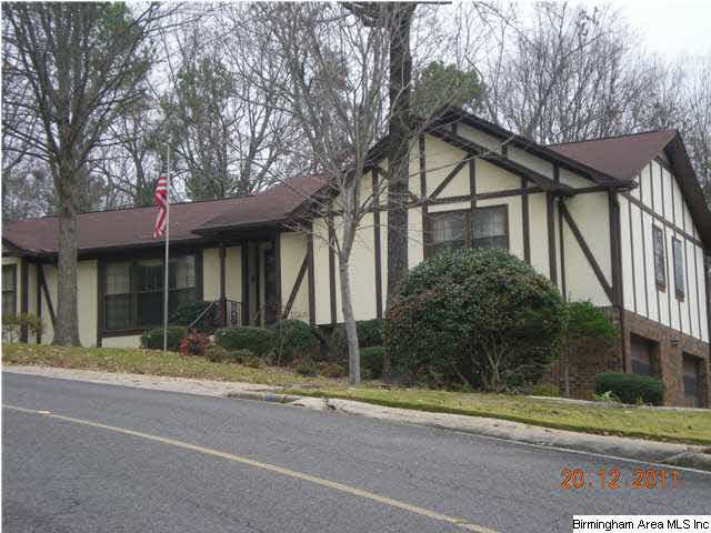 329 Laredo Drive in Country Club Highlands - the h