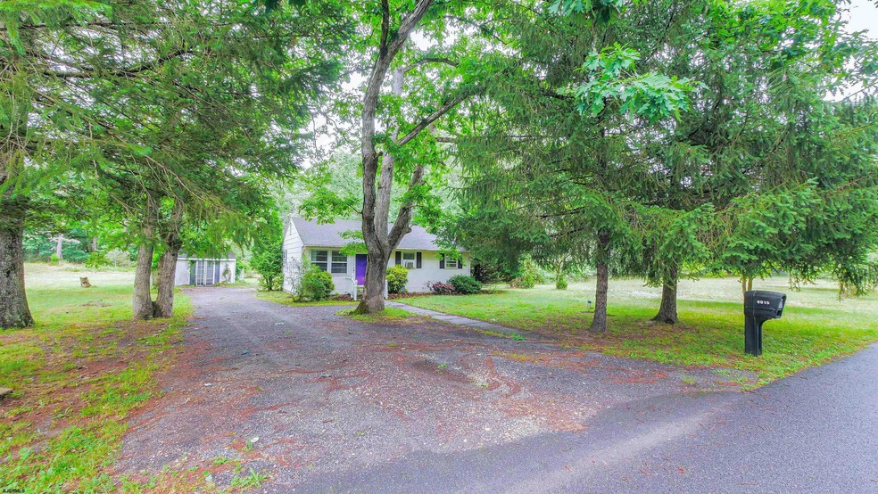 6015 Chestnut St, Hamilton, NJ 08330 - photo 1