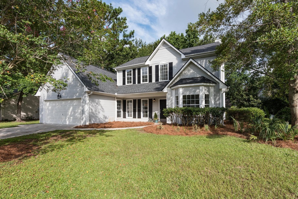 1951 Oak Tree Ln