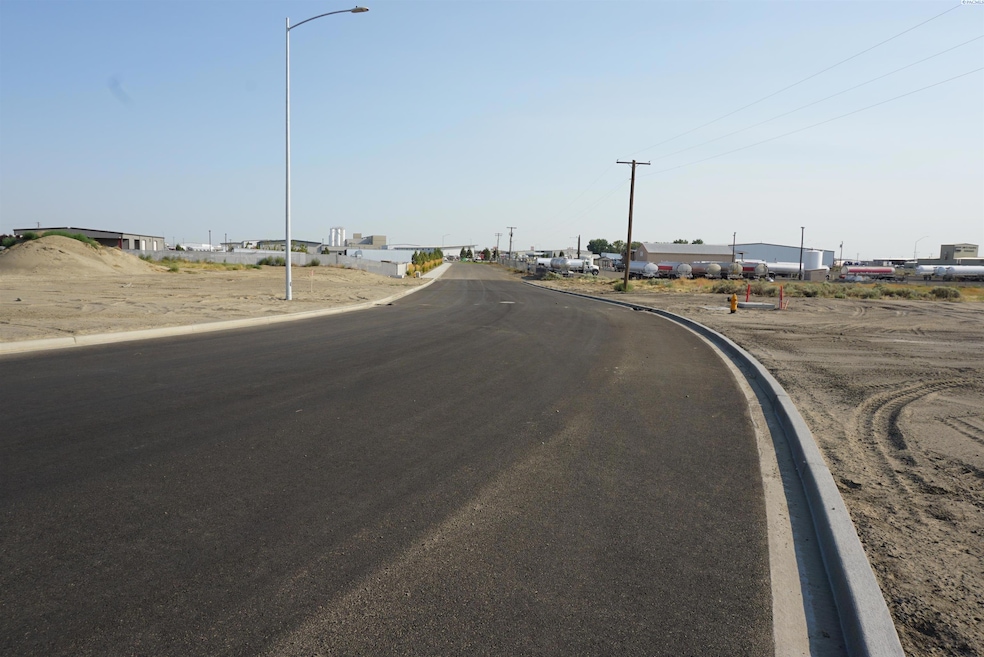 Lot 10 BSP 03 Adams St, Pasco, WA 99301 - photo 1