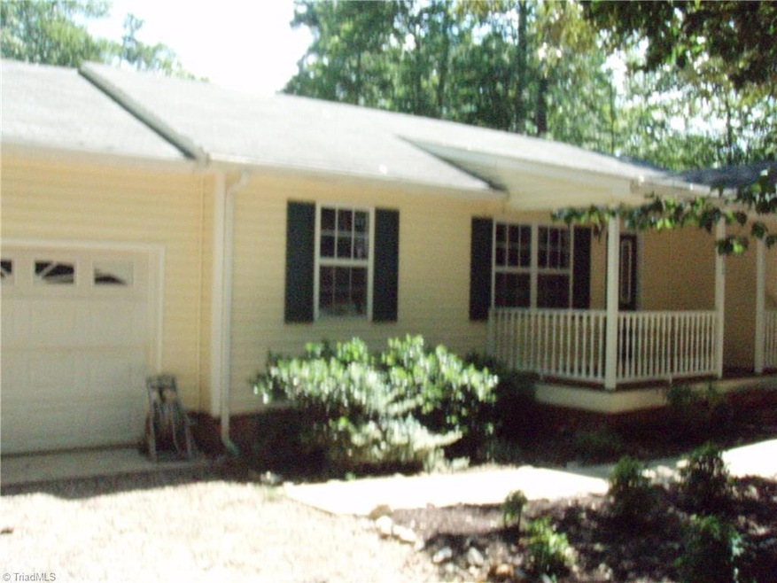 1339 Spanish Dr, Asheboro, NC 27205 - photo 1