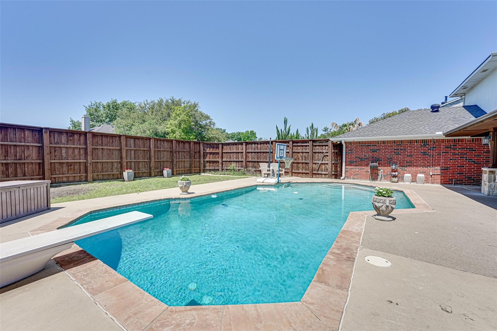 906 Heatherwood Dr, Wylie, TX 75098 - photo 1