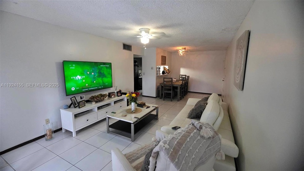 5991 Washington St unit 225N, Hollywood, FL 33023 - photo 1