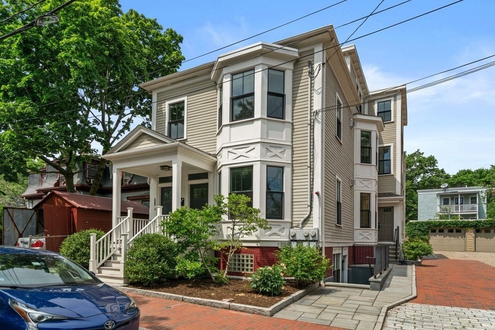 619 Franklin St unit 1, Cambridge, MA 02139 - photo 1