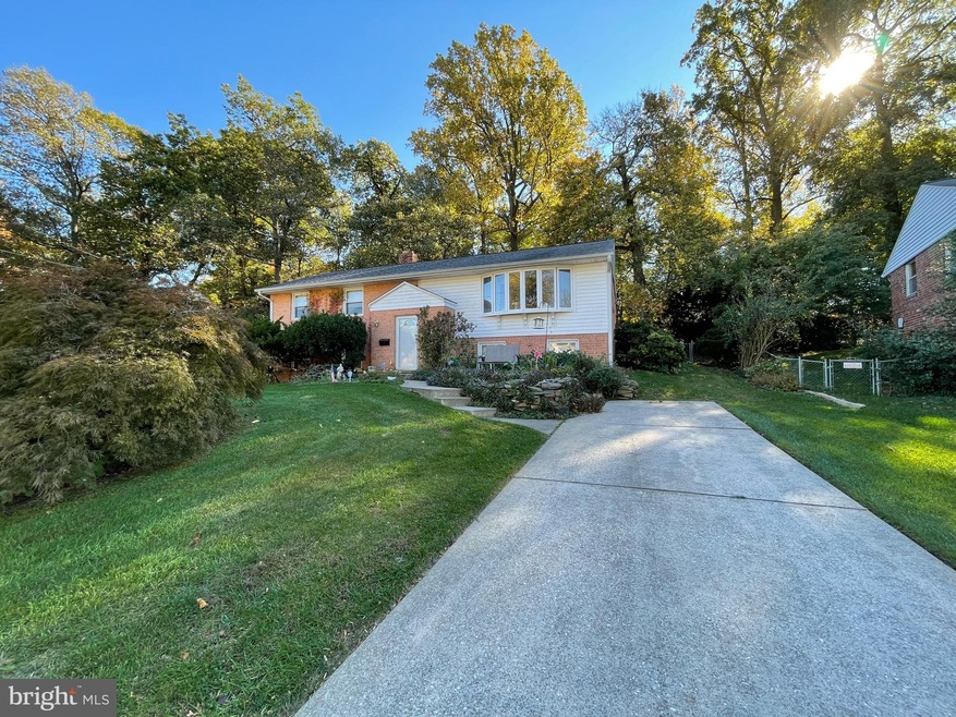 3019 Chapel View Dr, Beltsville, MD 20705 - photo 1