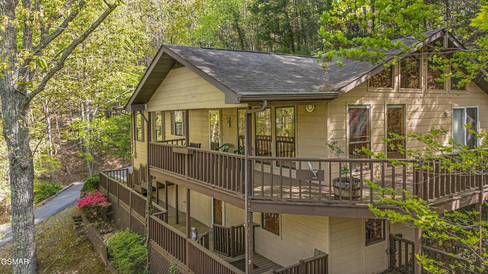 1930 Pamela Cir-22