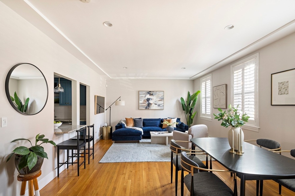 524 Shawmut Ave unit 2, Boston, MA 02118 - photo 1