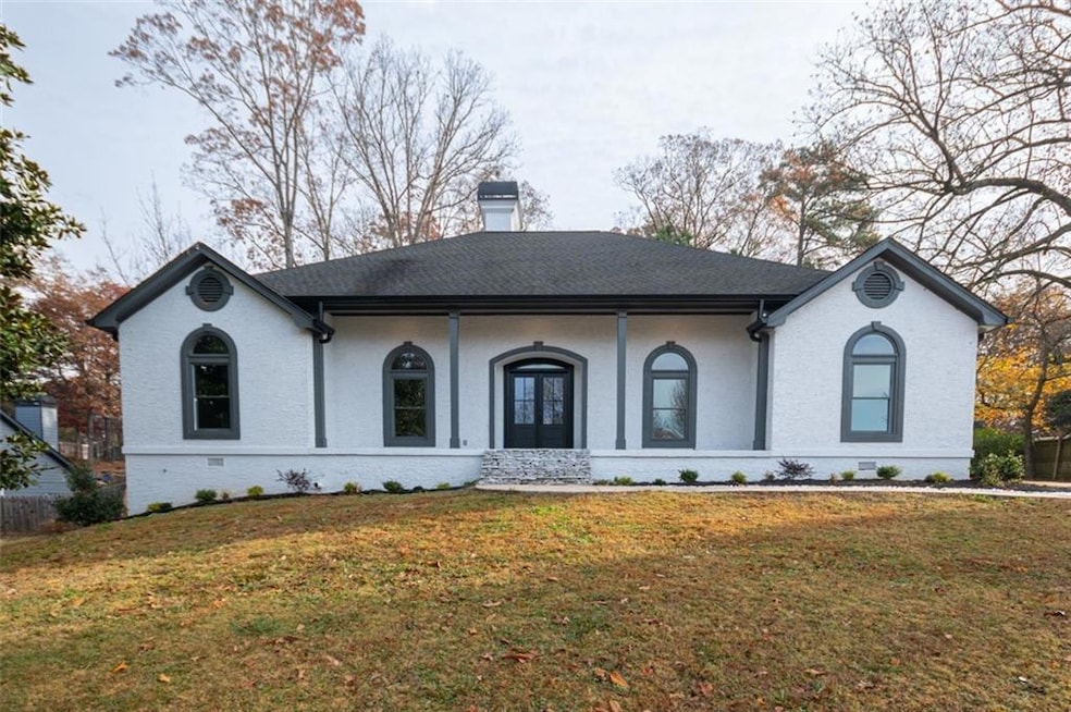 731 Chattahoochee Place, Gainesville, GA 30506 - photo 1