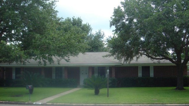 3441 Glen, Bay City, TX 77414 - photo 1