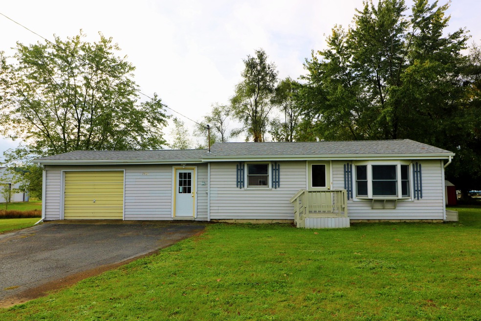 Greenhoe Front exterior #21