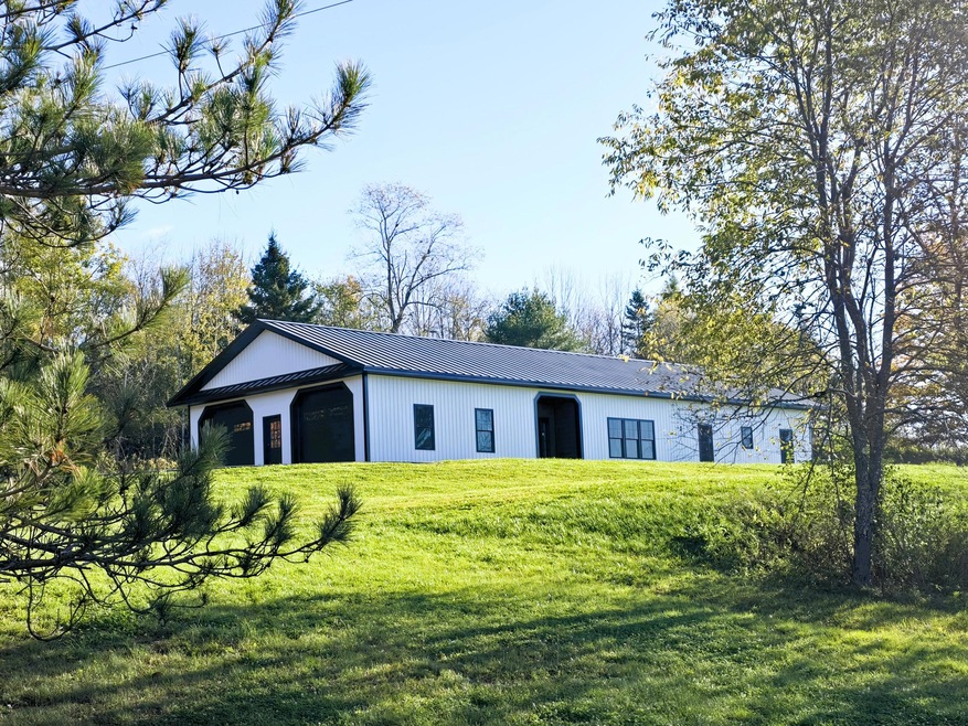 727 Stream Road