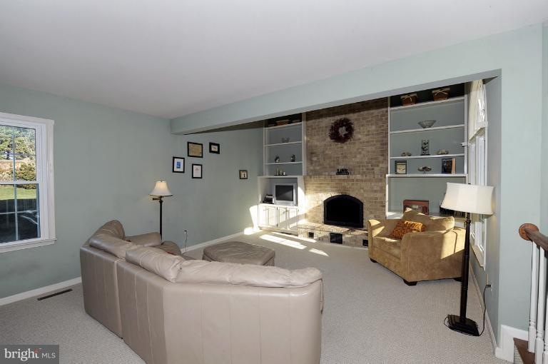 7809 Flagstone Ct, Ellicott City, MD 21043 - photo 1