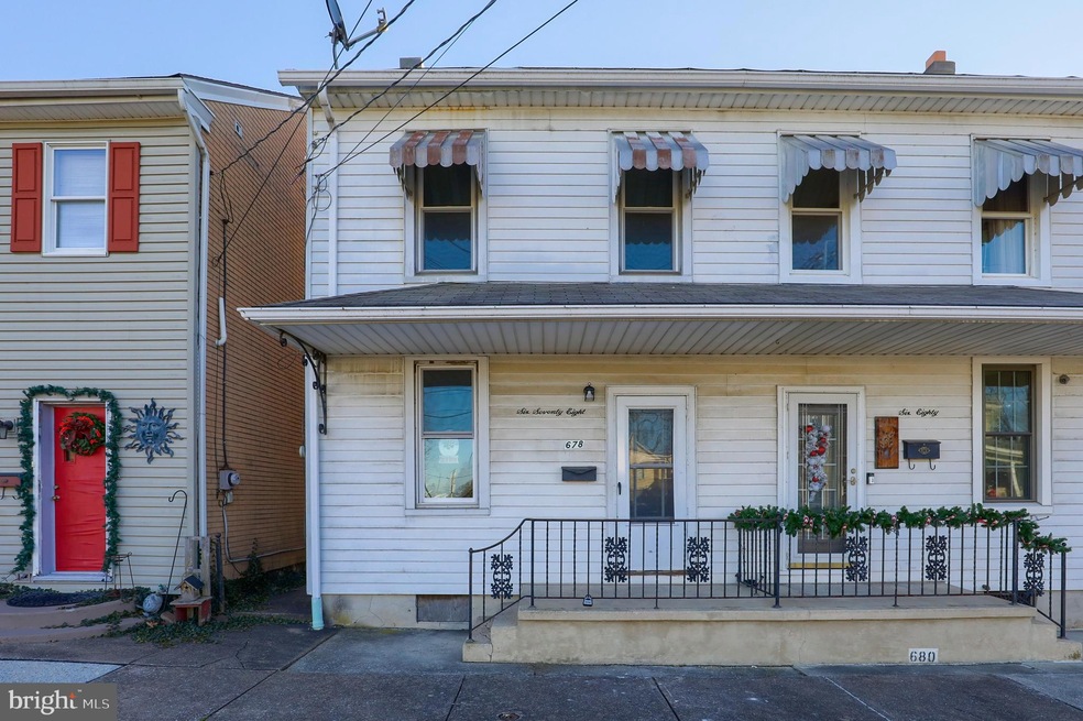 678 S Union St, Middletown, PA 17057 - photo 1