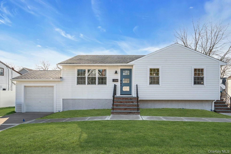 For Sale $749,000 • Co-Listing Agent