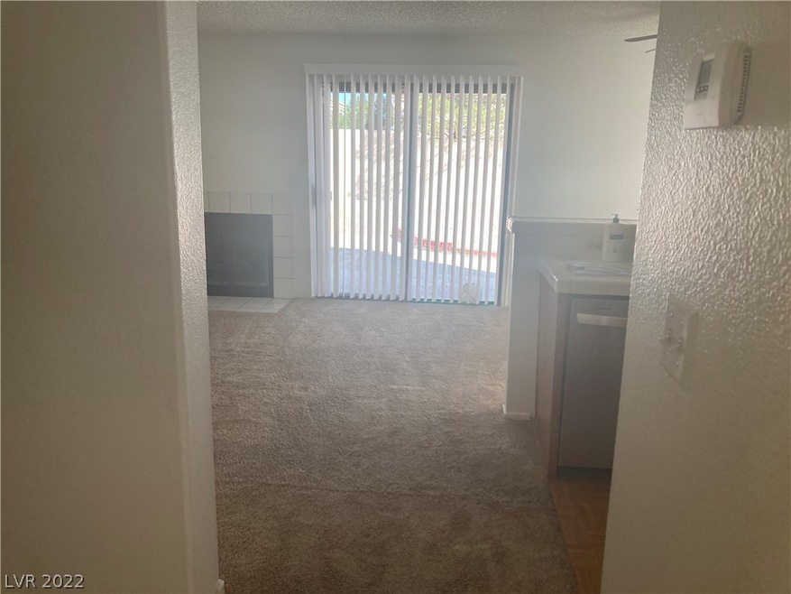 3016 Sandbar Ct, Las Vegas, NV 89117 - photo 1