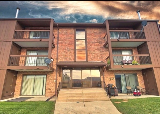 7537 175th St unit 534, Tinley Park, IL 60477 - photo 1
