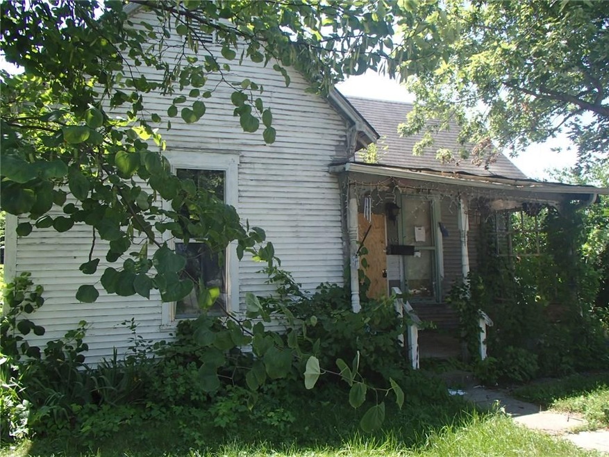 312 N Grant St, Edinburgh, IN 46124 - photo 1