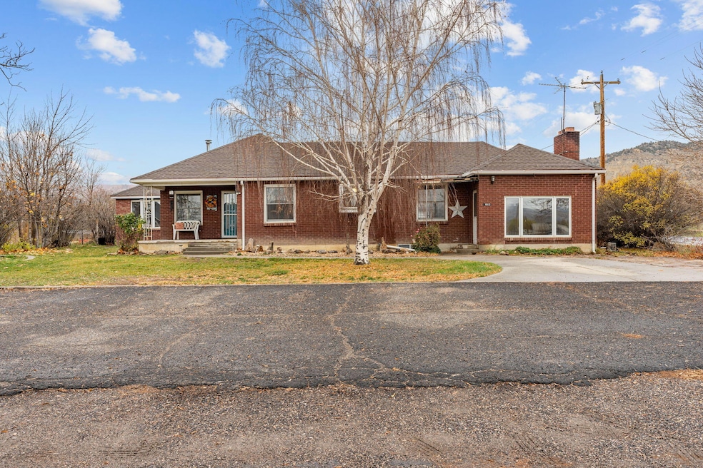 81 N 500 W, Tropic, UT 84776 - photo 1