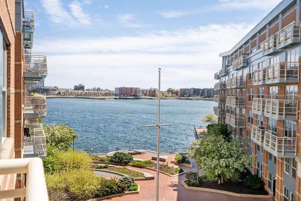 3 Battery Wharf unit 3404, Boston, MA 02109 - photo 1