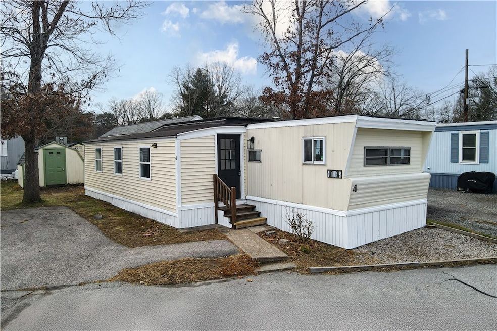 4 Ln 3, Coventry, RI 02816 - photo 1