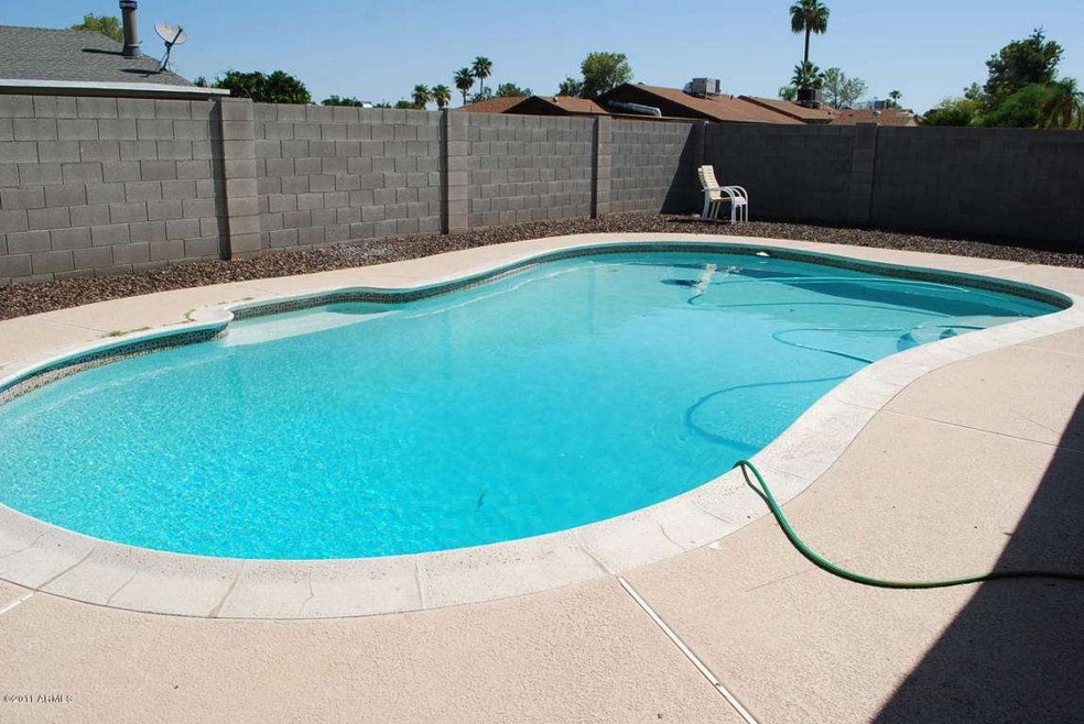 5606 W Hatcher Rd, Glendale, AZ 85302 - photo 1