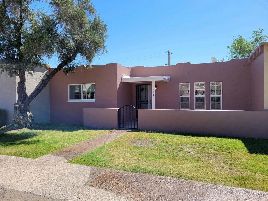 447 N Hobson Plaza, Mesa, AZ 85203 - photo 1
