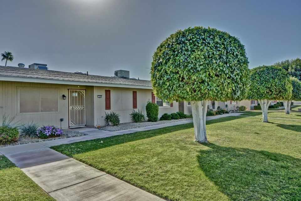 13689 N Garden Court Dr unit 15C, Sun City, AZ 85351 - photo 1