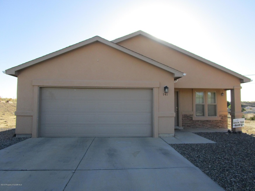 941 Katherine Ave, Farmington, NM 87401 - photo 1