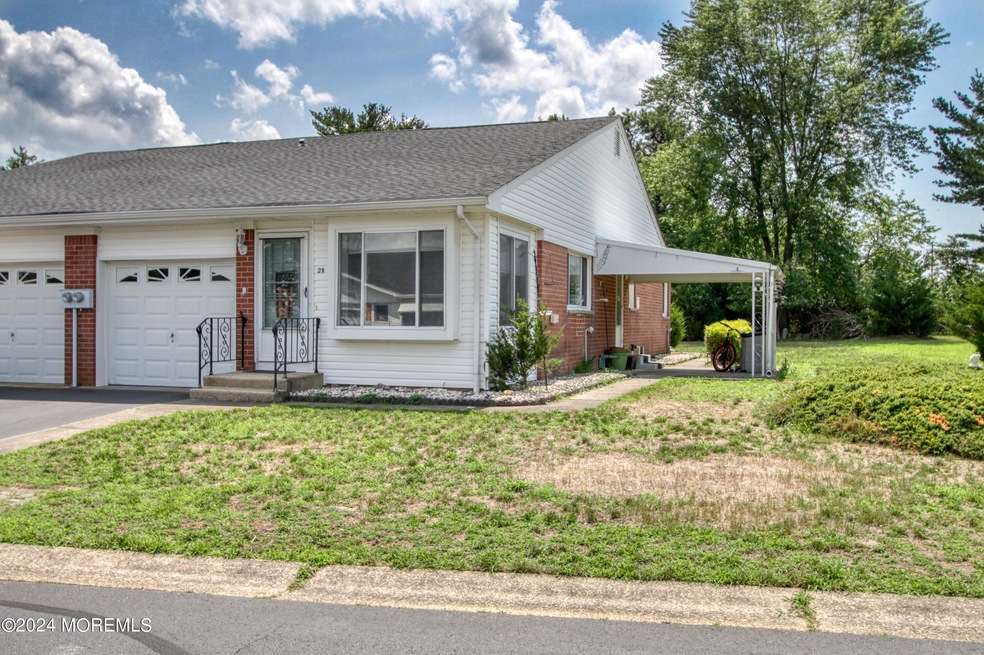 2 Bunker Hill Dr unit B, Whiting, NJ 08759 - photo 1