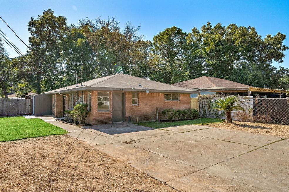8428 Spaulding St, Houston, TX 77016 - photo 1