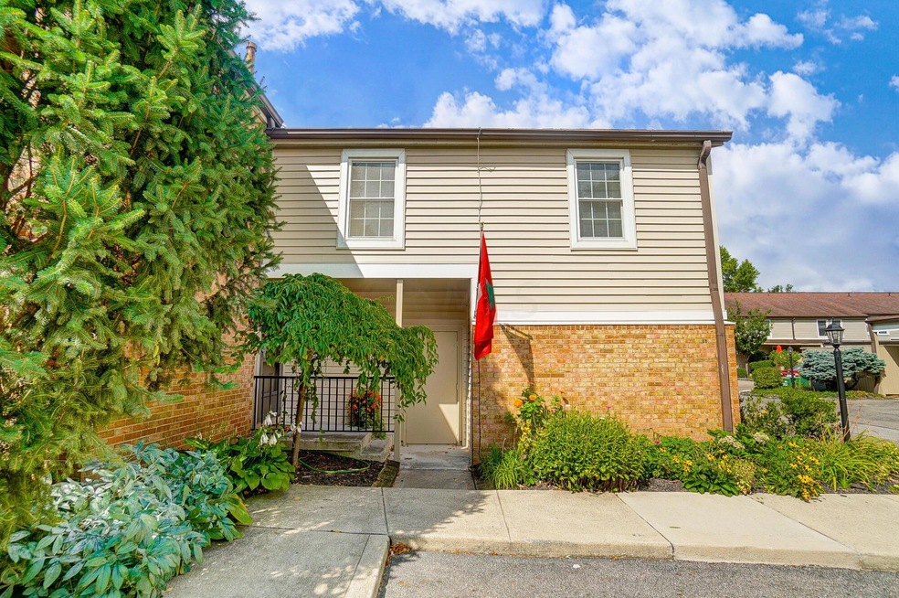 004_1719 Moravian St