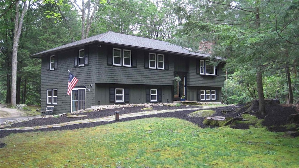 42 Woodridge Rd, Durham, NH 03824 - photo 1