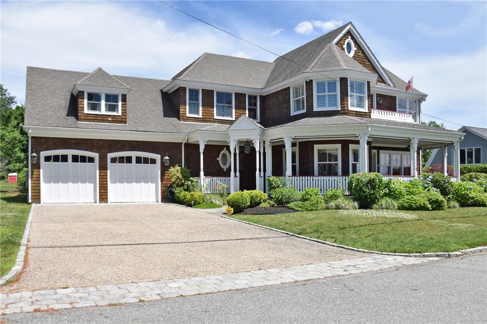 2008 Custom Water View home designed by Brewster T