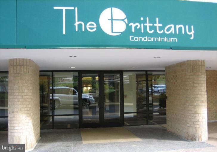 The Brittany unit 520, Arlington, VA 22204 - photo 1
