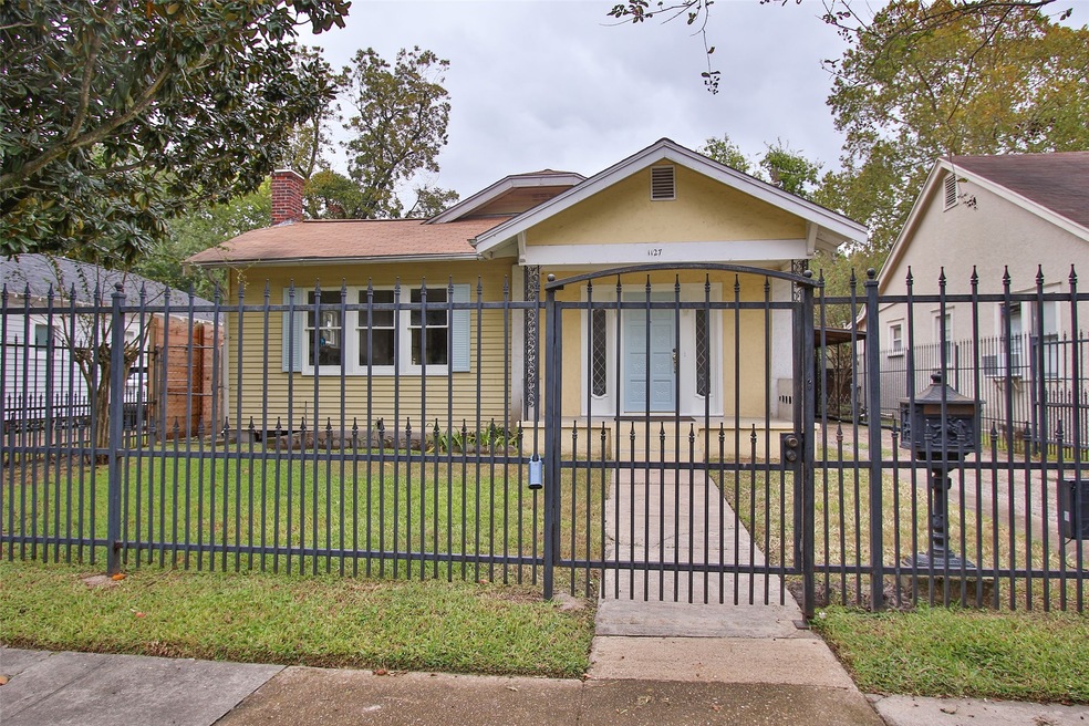 1127 Walling St unit 1, Houston, TX 77009 - photo 1