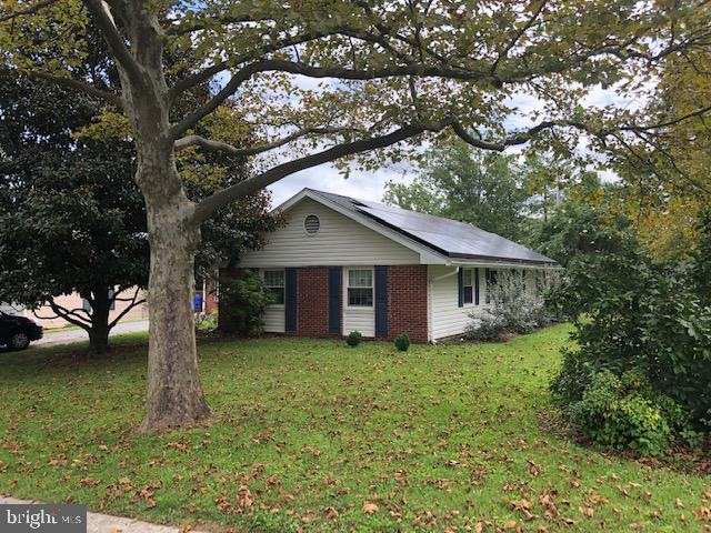 12401 Shawmont Ln, Bowie, MD 20715 - photo 1