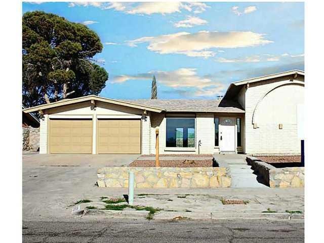1620 Vista de Oro Dr, El Paso, TX 79935 - photo 1