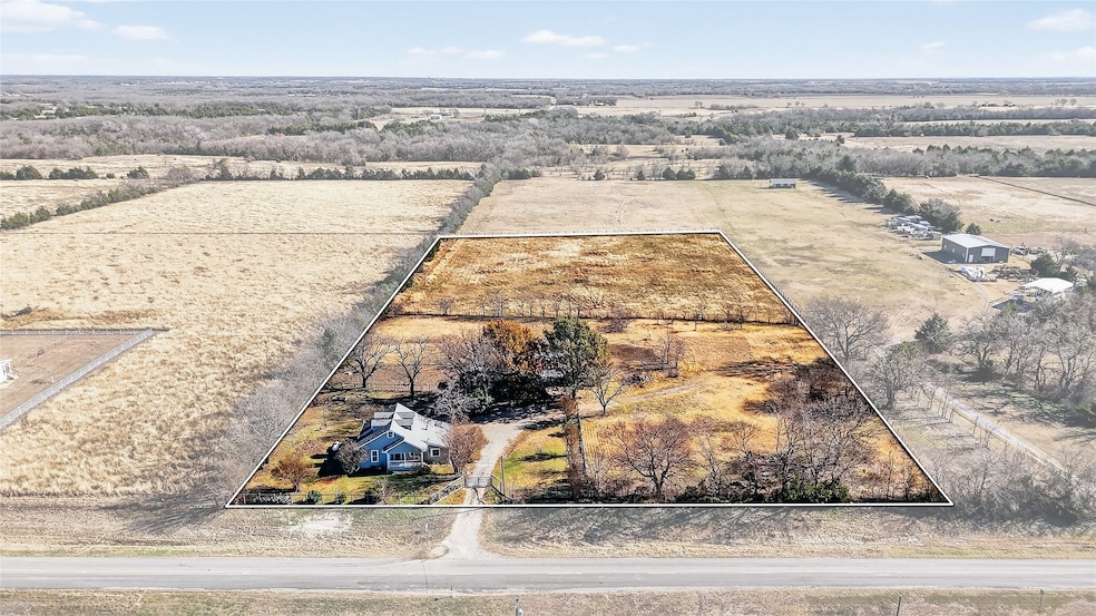 1883 S Fm 2077, Dodd City, TX 75438 - photo 1