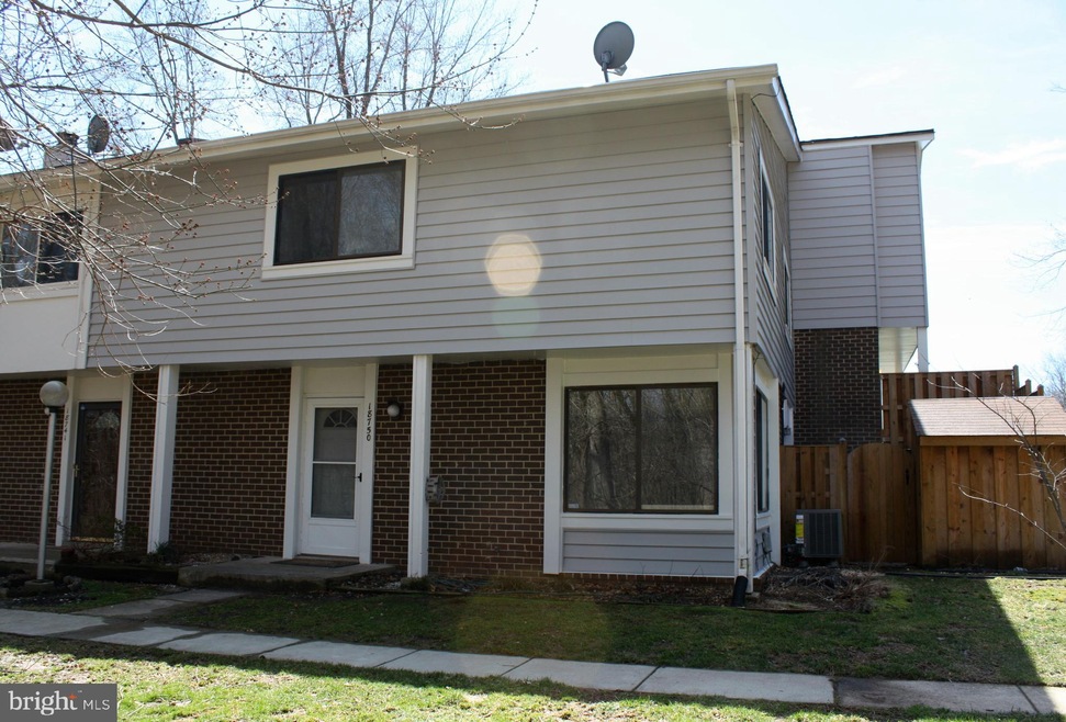 18750 Ginger Ct, Germantown, MD 20874 - photo 1