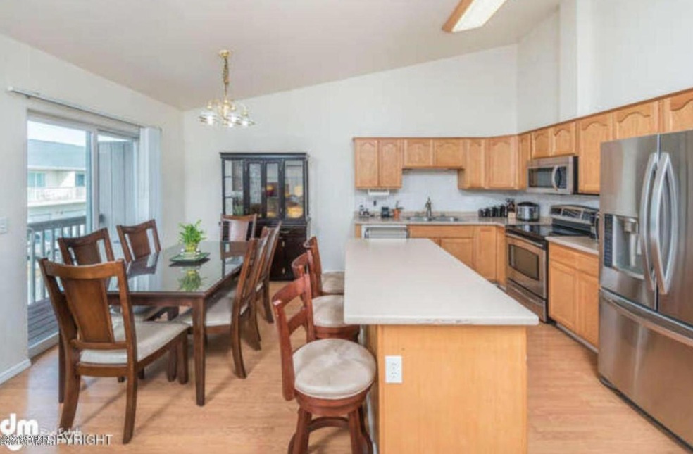 Dining Room/Kitchen