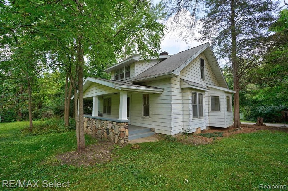 4414 N Seymour Rd  01.jpg