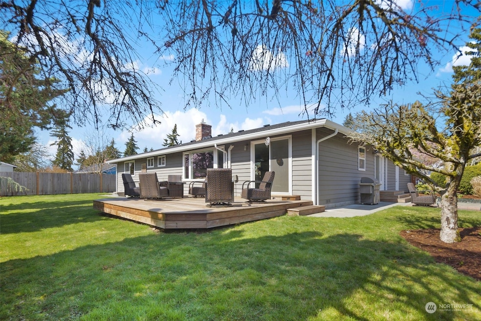 8014 215th St SW, Edmonds, WA 98026 - photo 1