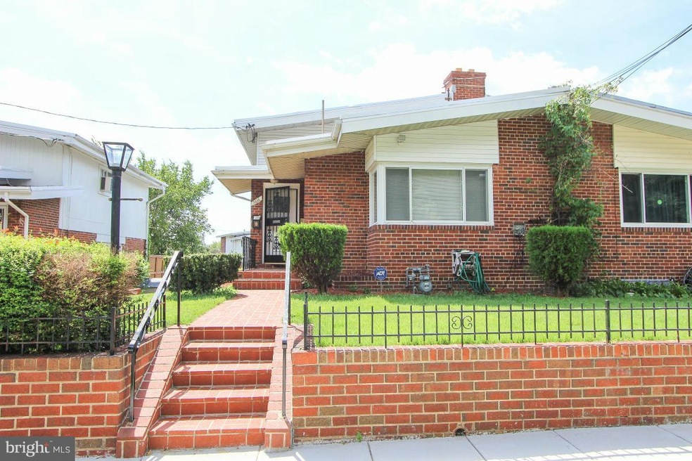 5034 Eastern Ave NE, Washington, DC 20017 - photo 1